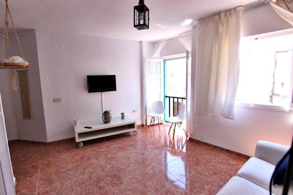 Precioso Piso Soleado, Con Vistas A Monumento. Wfi Lejlighed Almuñécar Eksteriør billede